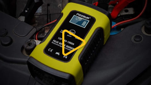 Зарядний пристрій для акумуляторів